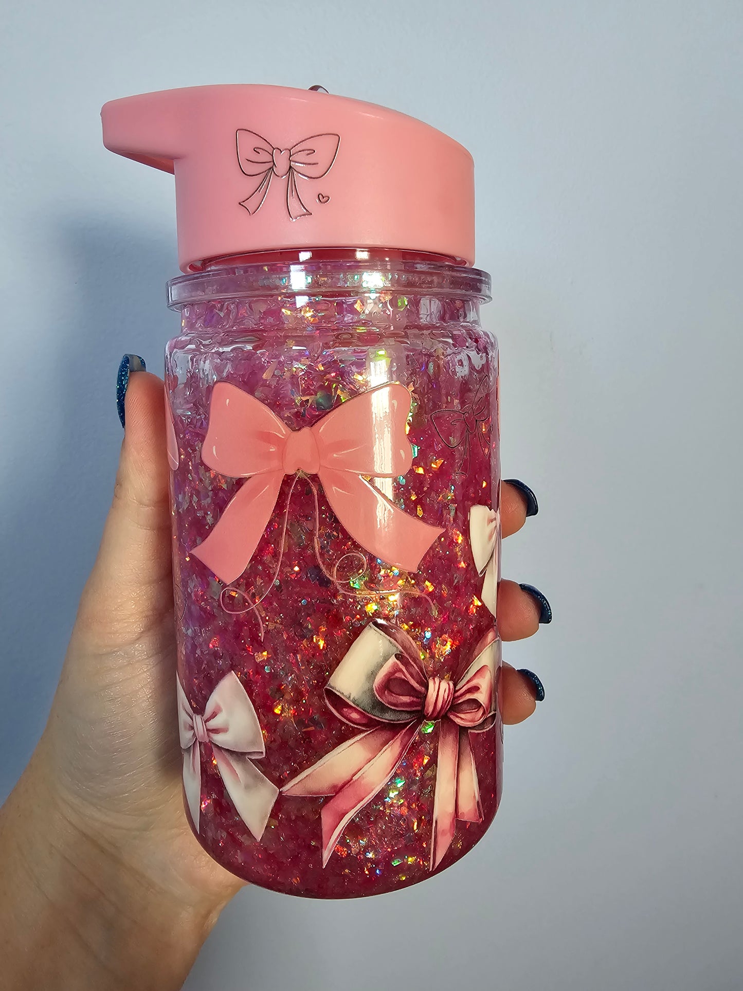 Pre-made 10oz acrylic kids snowglobe cup