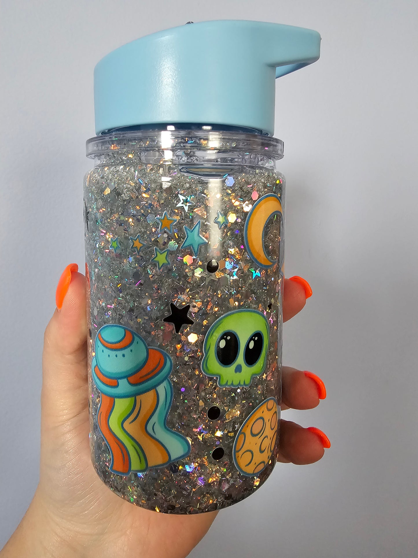Pre-made 10oz acrylic kids snowglobe cup